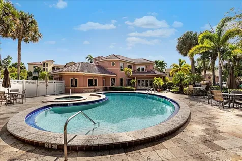 41 Uno Lago Drive Juno Beach FL 33408