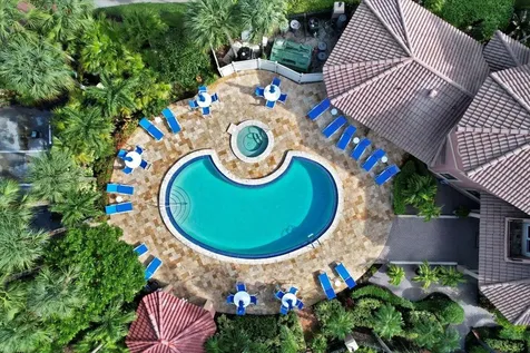 41 Uno Lago Drive Juno Beach FL 33408