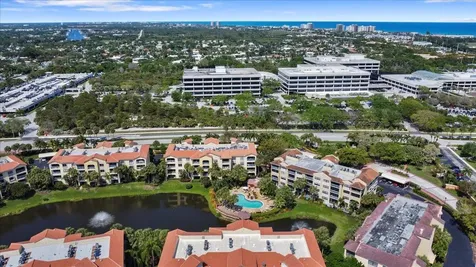 41 Uno Lago Drive Juno Beach FL 33408