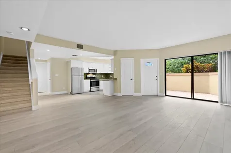 41 Uno Lago Drive Juno Beach FL 33408