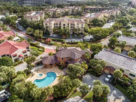 41 Uno Lago Drive Juno Beach FL 33408
