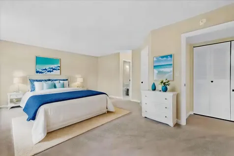 41 Uno Lago Drive Juno Beach FL 33408