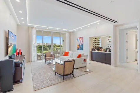200 Se Mizner Boulevard Boca Raton FL 33432