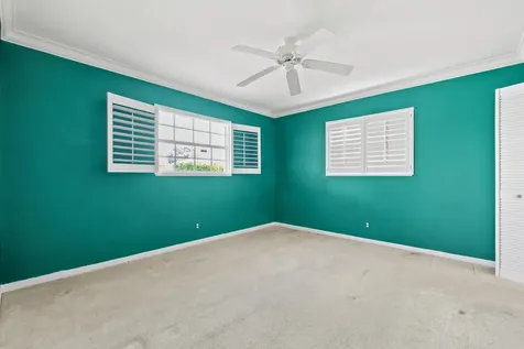 2006 Sw Golf Lane Boynton Beach FL 33426
