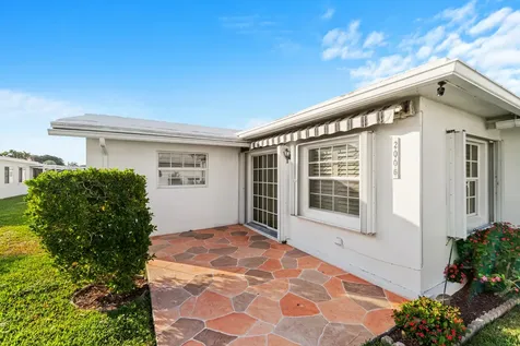 2006 Sw Golf Lane Boynton Beach FL 33426