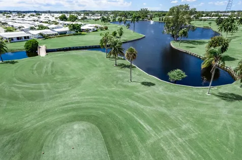 2006 Sw Golf Lane Boynton Beach FL 33426