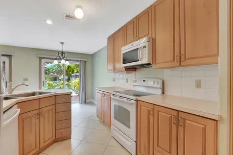 5648 Santiago Circle Boca Raton FL 33433