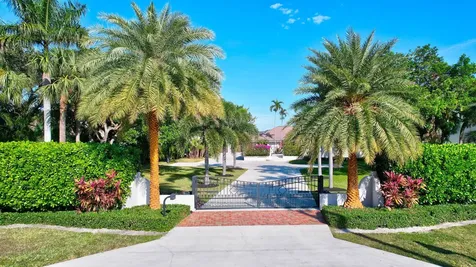 18896 Point Drive Tequesta FL 33469