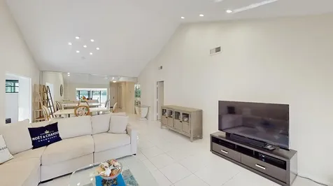 21716 Tall Palm Circle Boca Raton FL 33433