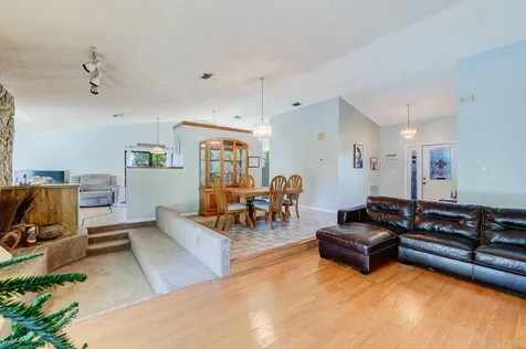 21104 Shady Vista Lane Boca Raton FL 33428