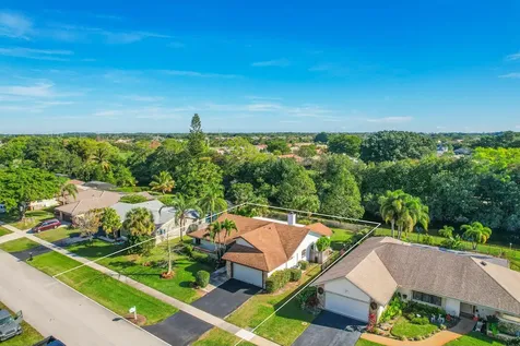 21104 Shady Vista Lane Boca Raton FL 33428