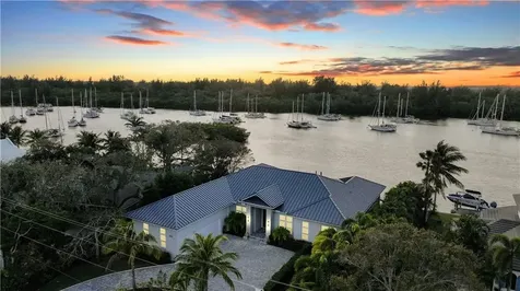 3937 Indian River Drive Vero Beach FL 32963