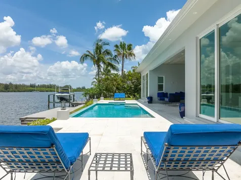 3937 Indian River Drive Vero Beach FL 32963