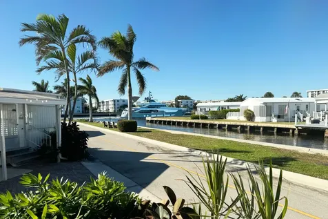 208 Flamingo Drive Briny Breezes FL 33435