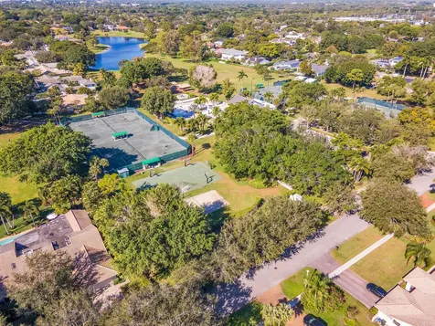 2932 Banyan Boulevard Circle Boca Raton FL 33431