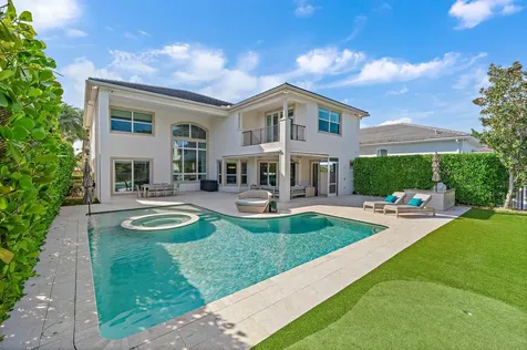 1727 W Hemingway Drive Juno Beach FL 33408