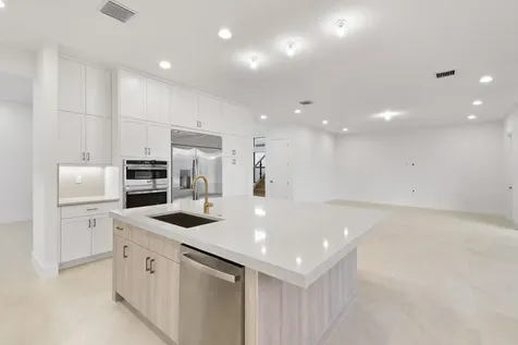 8358 Fishers Island Boca Raton FL 33434