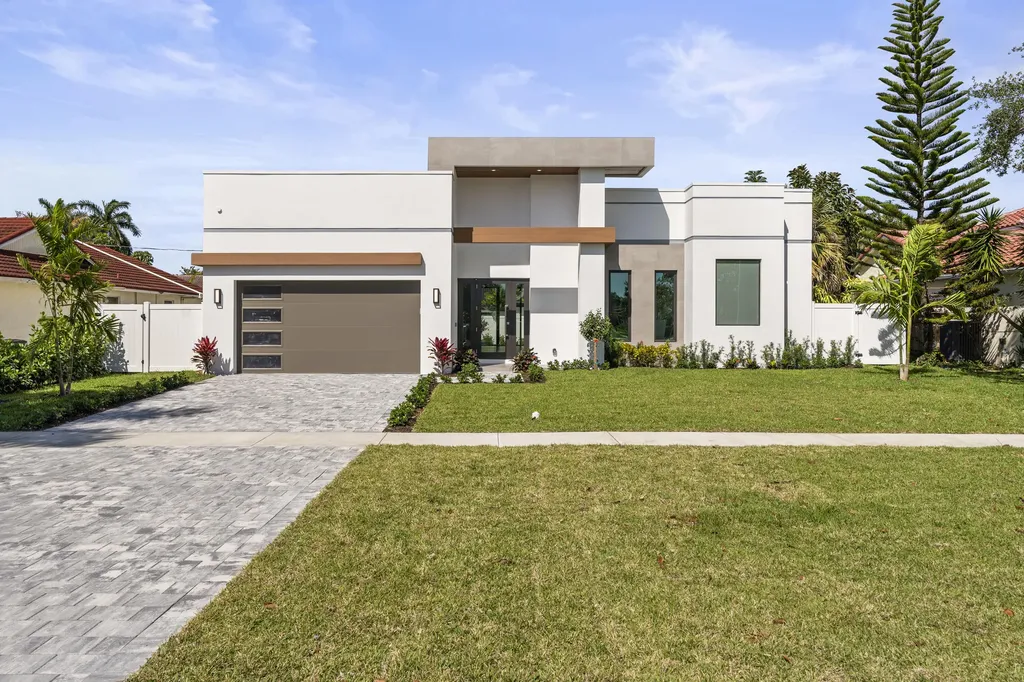 7537 W Country Club Boulevard Boca Raton FL 33487