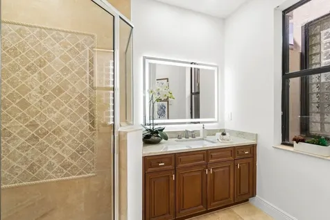 17939 Lake Azure Way Boca Raton FL 33496