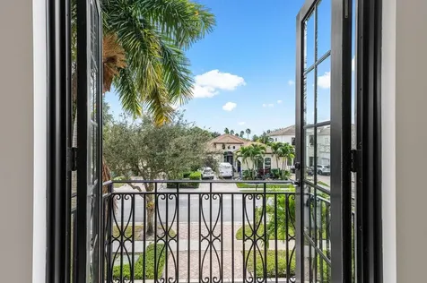 17939 Lake Azure Way Boca Raton FL 33496