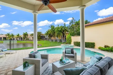 17939 Lake Azure Way Boca Raton FL 33496