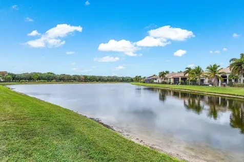 17939 Lake Azure Way Boca Raton FL 33496
