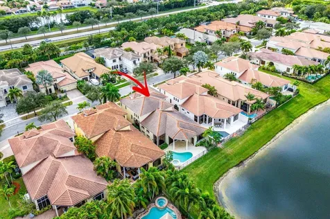 17939 Lake Azure Way Boca Raton FL 33496