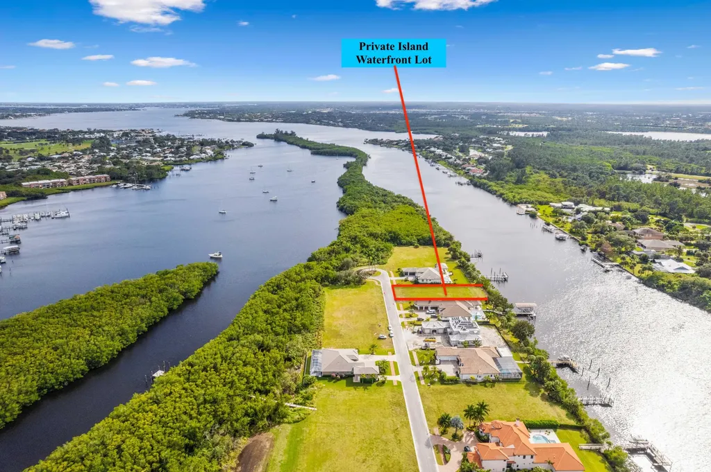 221 SE Fiore Bello Port Saint Lucie FL 34952