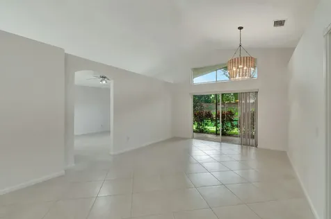 11141 Kapalua Way Boynton Beach FL 33437