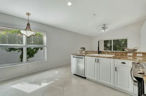 11141 Kapalua Way Boynton Beach FL 33437