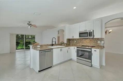 11141 Kapalua Way Boynton Beach FL 33437