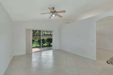 11141 Kapalua Way Boynton Beach FL 33437