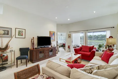 8340 Via Leonessa Boca Raton FL 33433