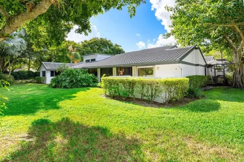 78 Hampshire Lane Boynton Beach FL 33436
