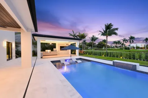 17577 Scarsdale Way Boca Raton FL 33496