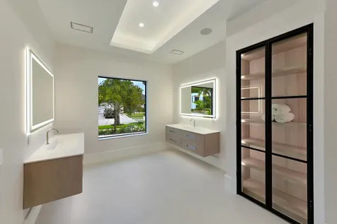 17577 Scarsdale Way Boca Raton FL 33496