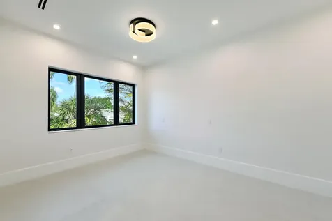 17577 Scarsdale Way Boca Raton FL 33496