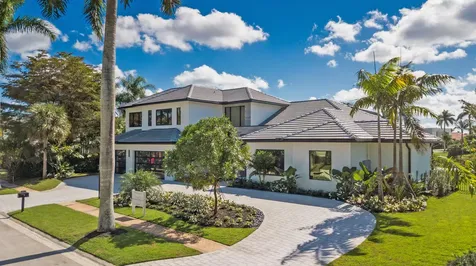 17577 Scarsdale Way Boca Raton FL 33496