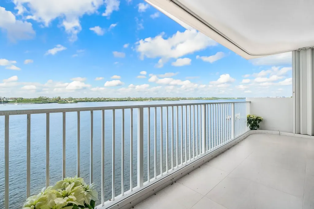 2860 S Ocean Boulevard Palm Beach FL 33480