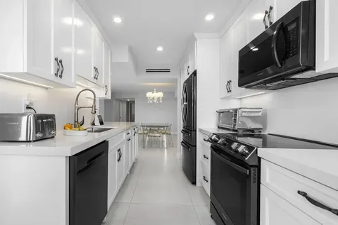 2860 S Ocean Boulevard Palm Beach FL 33480