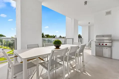 495 E Royal Palm Road Boca Raton FL 33432