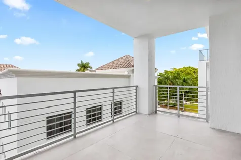 495 E Royal Palm Road Boca Raton FL 33432