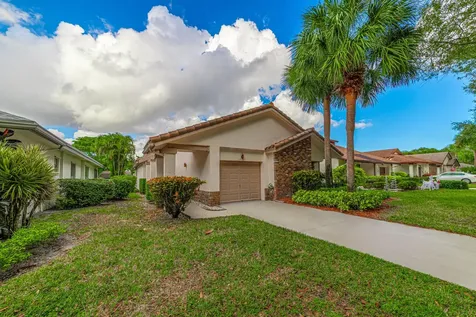 4880 Boxwood Circle Boynton Beach FL 33436