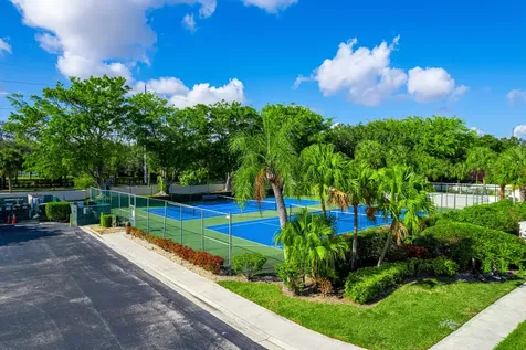 4880 Boxwood Circle Boynton Beach FL 33436