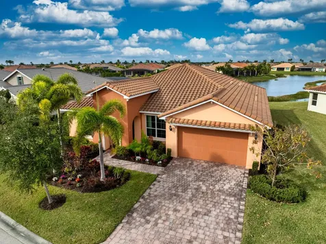 12074 Sw Bayberry Avenue Port Saint Lucie FL 34987