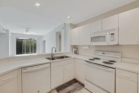 7660 Springwater Place Boynton Beach FL 33437