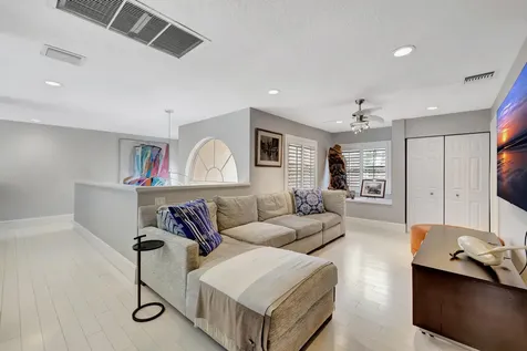 5625 Nw 24th Terrace Boca Raton FL 33496