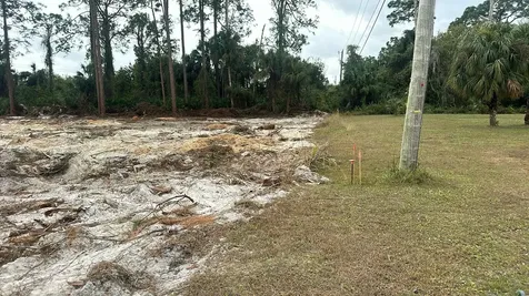 21 Mcarthur Avenue Lehigh Acres FL 33936