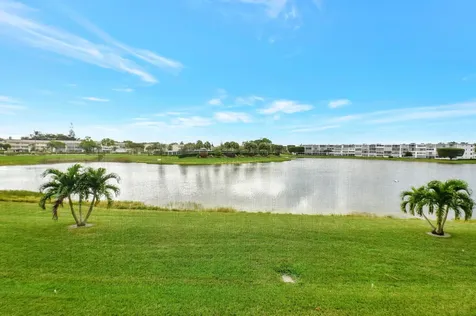 2074 Exeter Boca Raton FL 33434