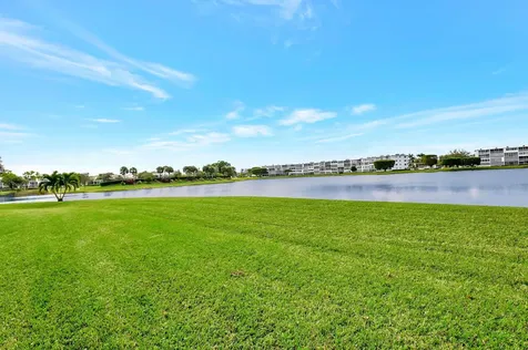 2074 Exeter Boca Raton FL 33434